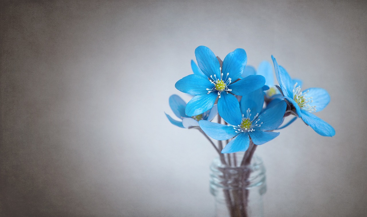 Carving Wooden Flowers: A Beginner's Guide